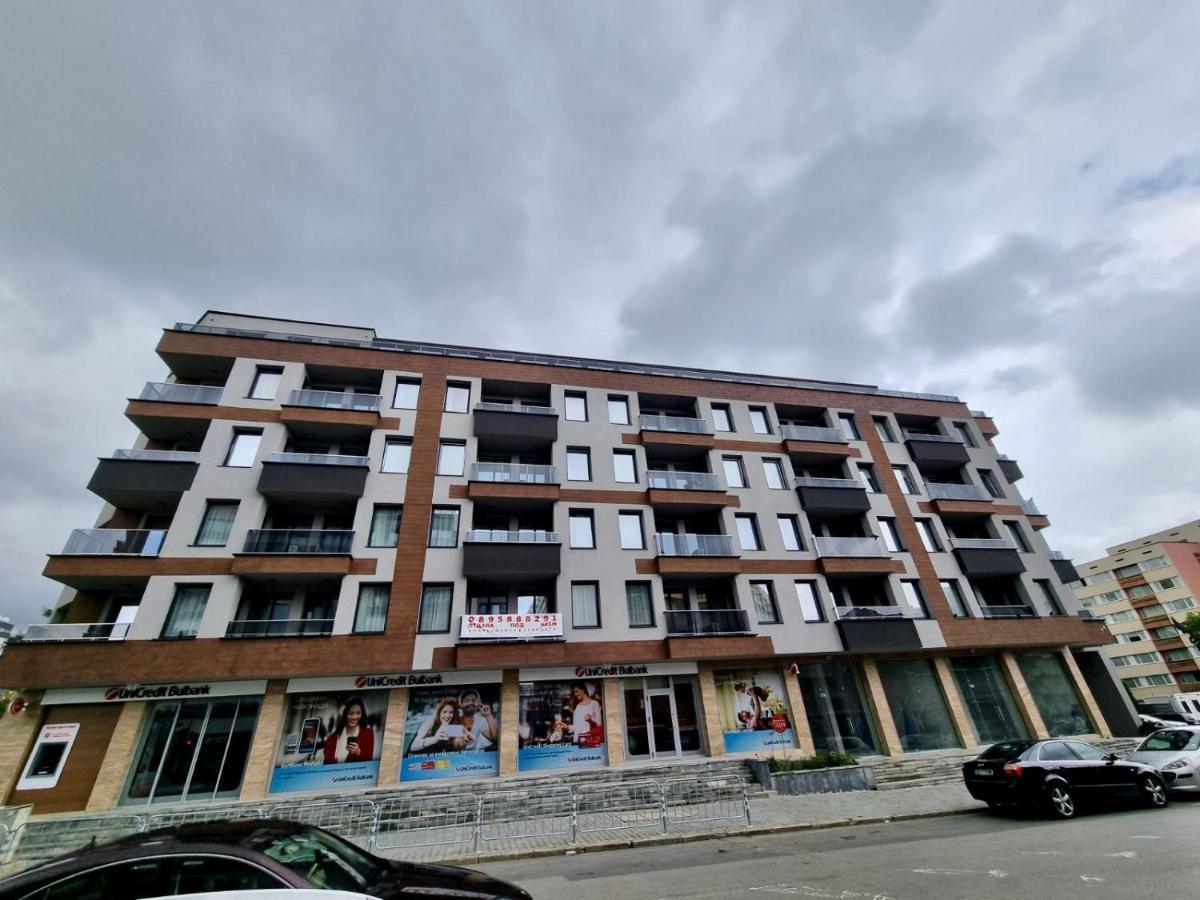 Family Apartments София Екстериор снимка